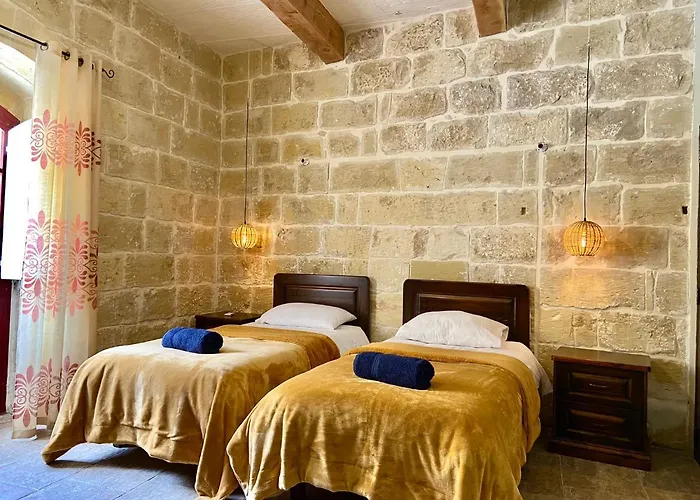 Villa Ta Lucija - Luxurious 6 Bedroom/en - Pool / Ac